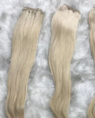 Extension lisce in biondo platino