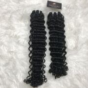 Loose Curly 2,3 or 4 Pacchetti+ Closure